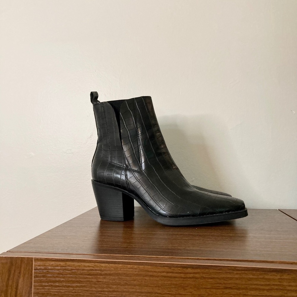 Croc Embossed Square Toe Block Heel Black Ankle Boot 40 Truffle Collection Moto